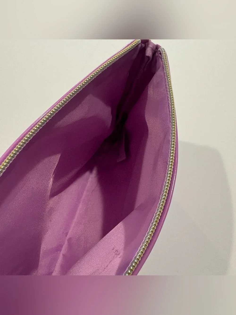Kate Spade New York Purple Patent Cosmetic Makeup Bag Zip Pouch Travel Case